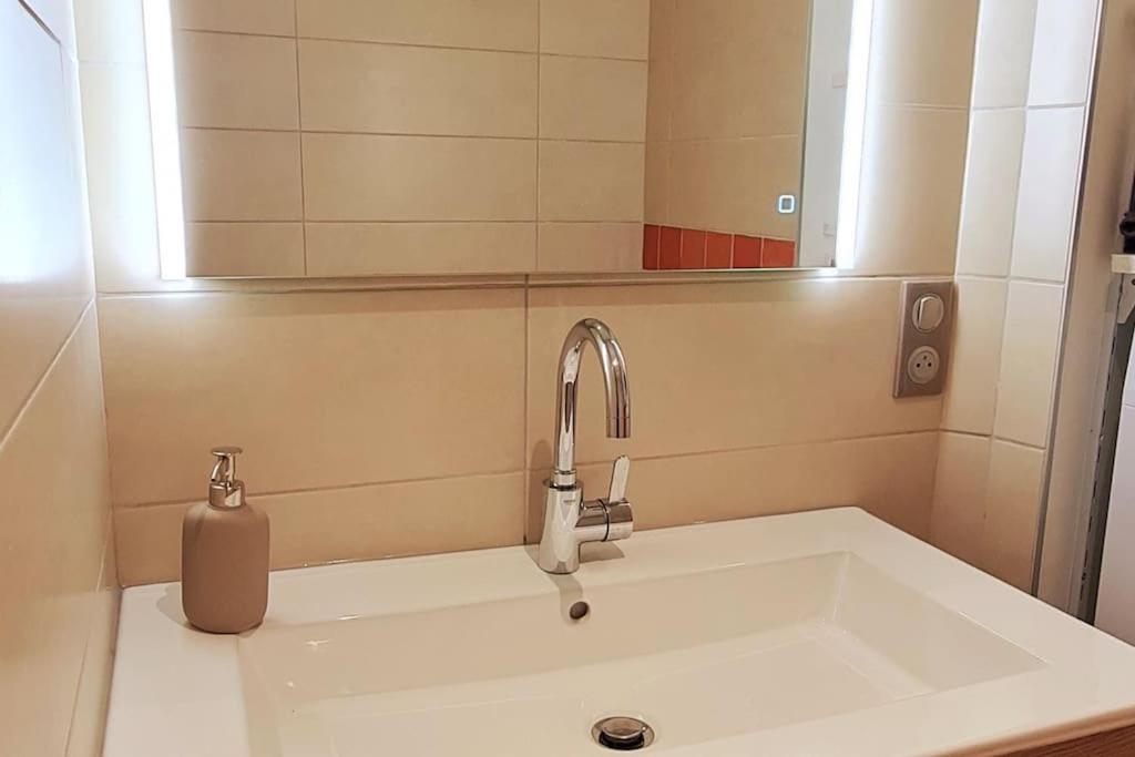 Апартаменты Le 56 Faubourg - Proche Centre - Parking Gratuit Бон Экстерьер фото